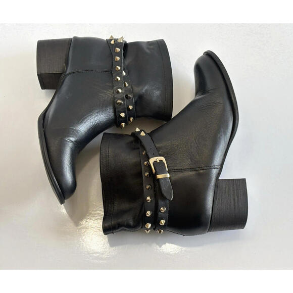 Matisse Rocker Ankle Boots Women’s 7.5M Black Leather Spike Studded Moto Pull On - Picture 6 of 16